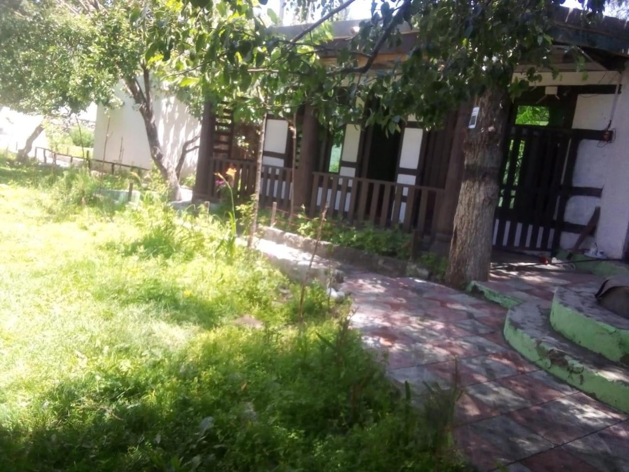 Resort Little Tibet Skardu Buitenkant foto
